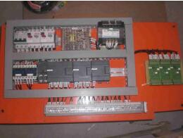 使用節(jié)能配電柜解決緊急危機(jī)，當(dāng)然不是問(wèn)題